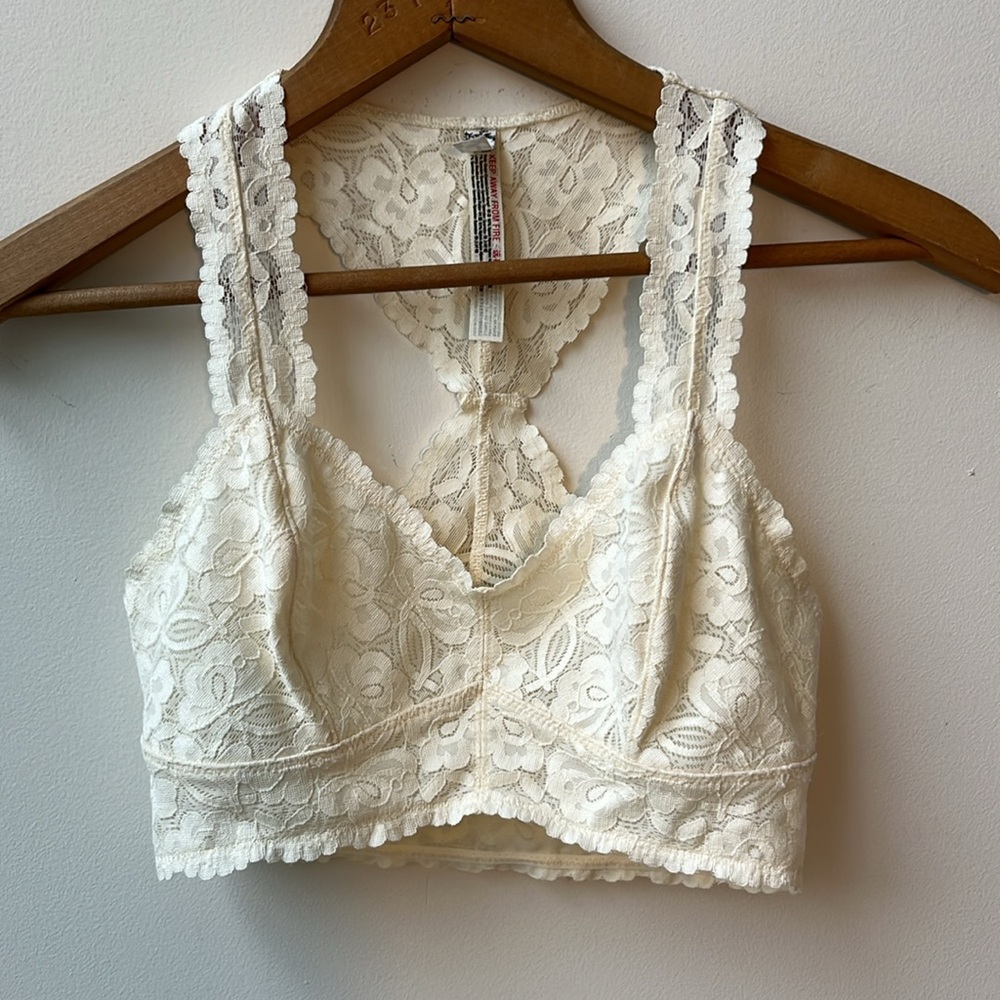 Free People  Intimately Galloon Cream Lace Racerback Bralette Size XS